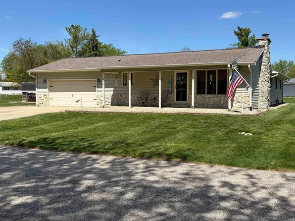 2274 W Maple Dr, Peru, IN 46970