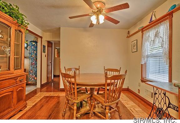 5th image of 13 Oak Dr