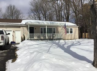 28 Whitford Ave, Whitesboro, NY 13492