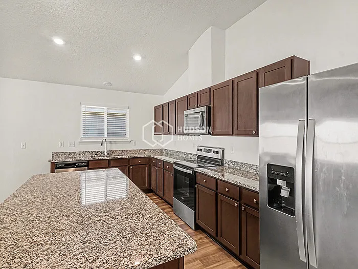 2159 Hudson Grove Dr — Photo 8