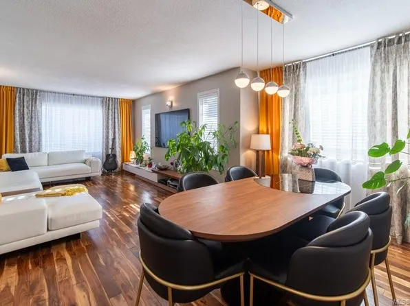 749 Marchmont Rd, Duncan, BC V9L 2L9