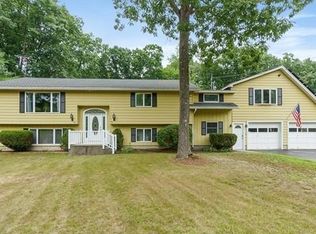 943 Reservoir Rd #945, Lunenburg, MA 01462
