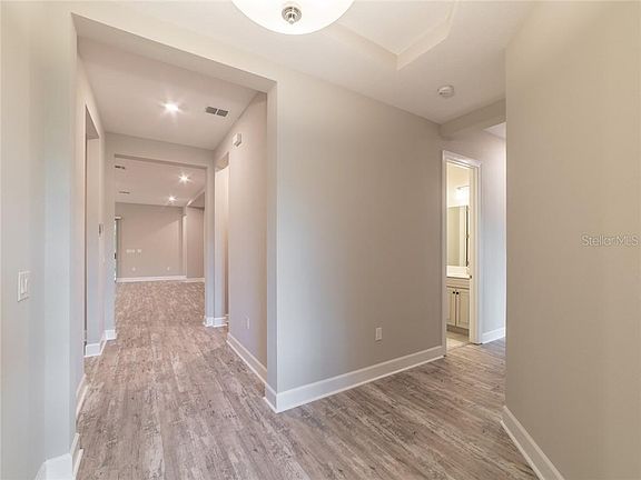 5th image of 17827 Tidewater Bay Ln