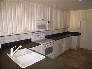 5th image of 28232 Villagewalk Cir