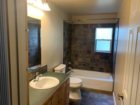 4th image of 8018 E Grace Ave