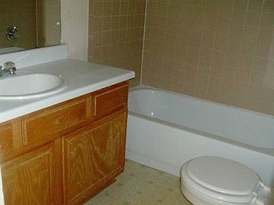 5th image of 1111 Leslie Cir APT B