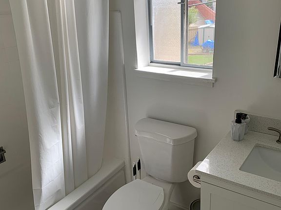 3rd image of 1415 Ebener St #8