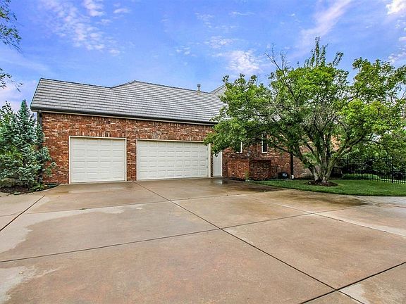 2nd image of 8513 E Bridlewood St