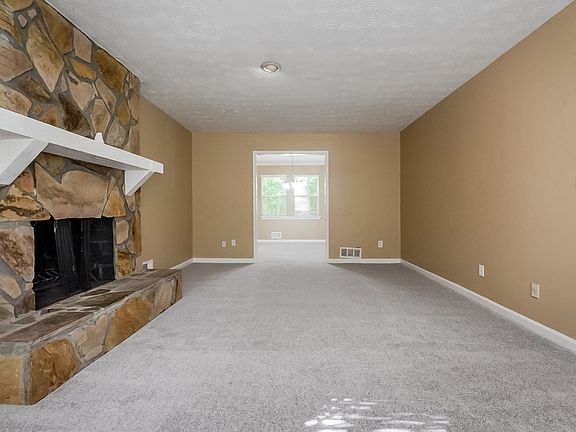 4th image of 3230 Grand Central Dr