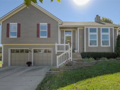 21205 W 55th Ter, Shawnee, KS, 66218