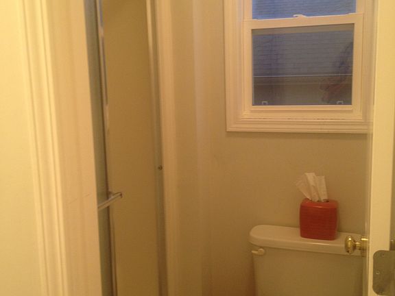 4th image of 213 Woodhaven Dr