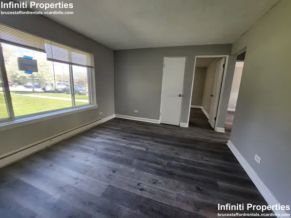 2113 119th St Unit 6, Blue Island, IL 60406