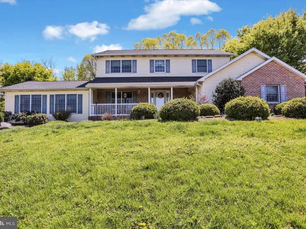 40 Butlers Ln, Mohnton, PA 19540