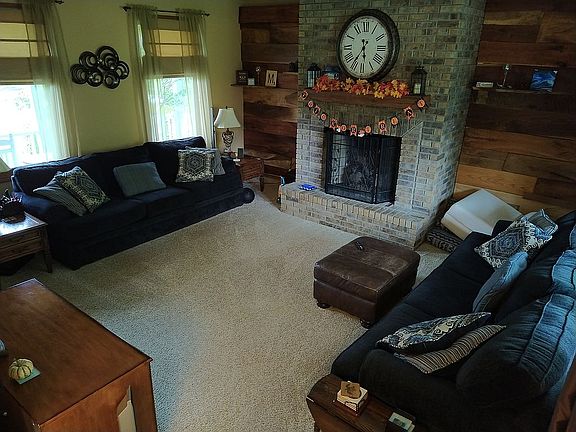 2nd image of 6758 Brettin Dr