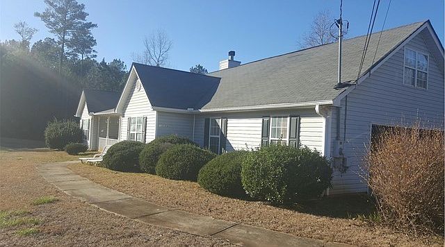 2nd image of 1446 Jackson Lake Rd