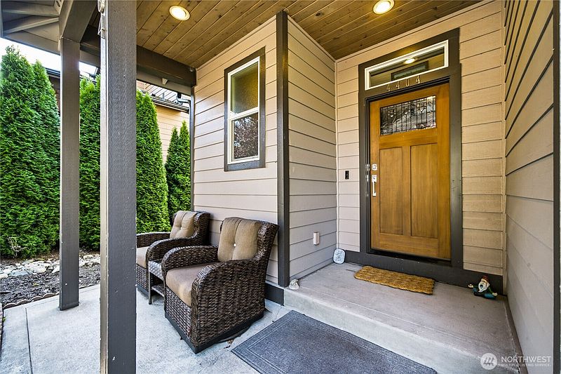 2nd image of 4404 Forest Drive