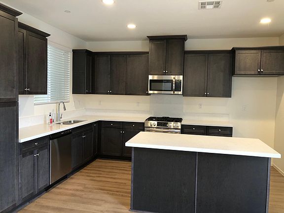 5th image of 24248 White Willow Ave