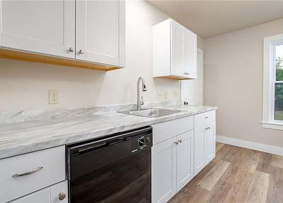 3rd image of 7411 SE 15th St