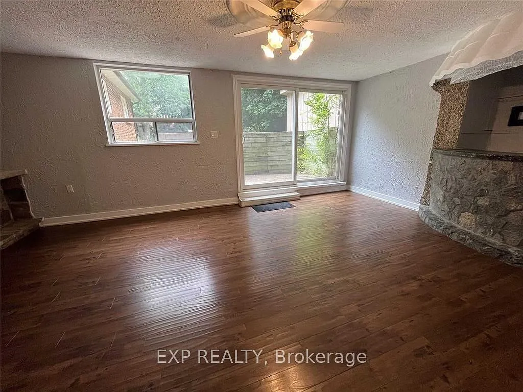 Building Photo - 254 Hillside Dr #BASEMENT
