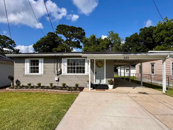 221 Neptune St, Morgan City, LA 70380