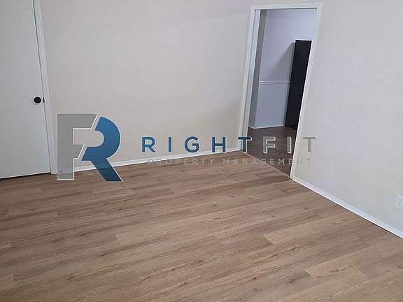 3rd image of 4768 Wellborn Dr