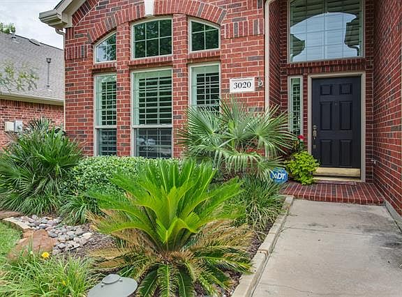 2nd image of 3020 Myrtice Dr