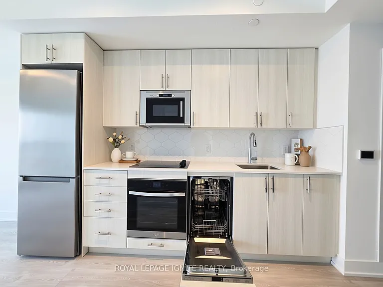 2545 Simcoe St N #1639 — Photo 8