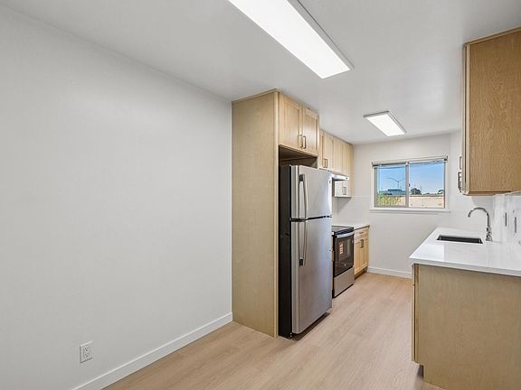 2nd image of 800 Morrell Ave #3