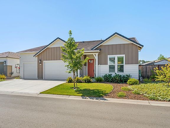 2nd image of 4721 Trumpet Lily Way