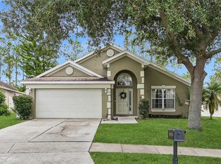 808 Oxford Dr, Davenport, FL 33897