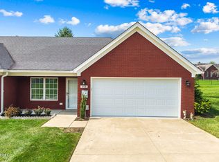 443 Woodlake Dr, Mount Washington, KY 40047