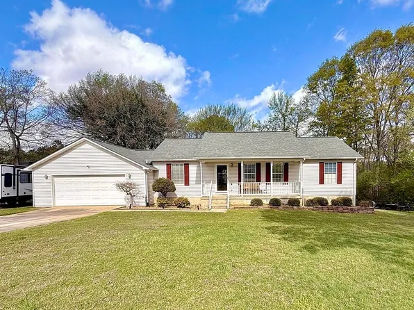 1319 Jacobs Ave, Bridgeport, AL 35740