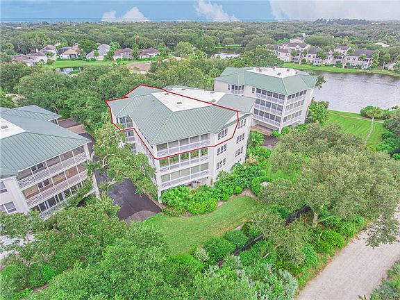 3rd image of 8785 W Orchid Island Cir APT 206