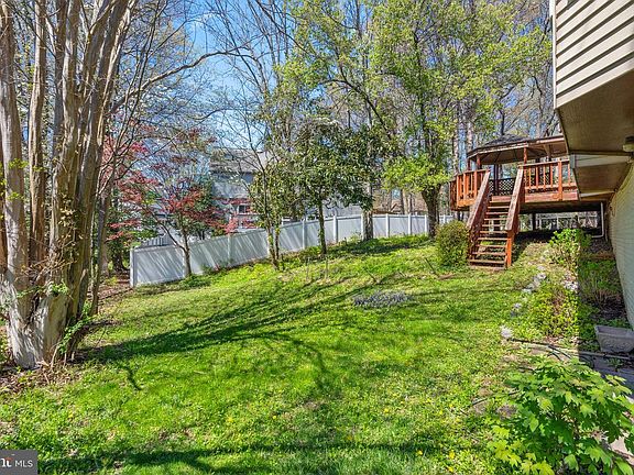 3rd image of 5408 Kennington Pl