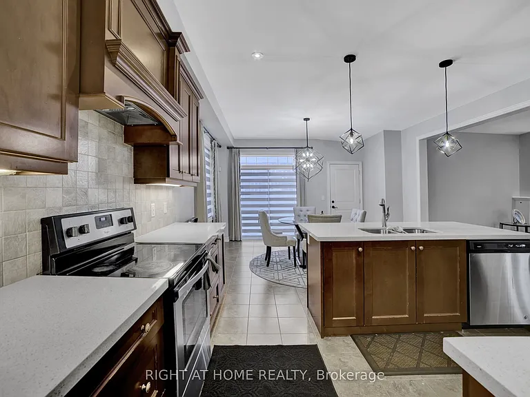 288 Raymond Rd — Photo 15