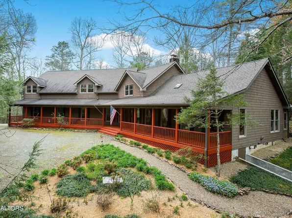 143 Indian Creek Trl, Townsend, TN 37882