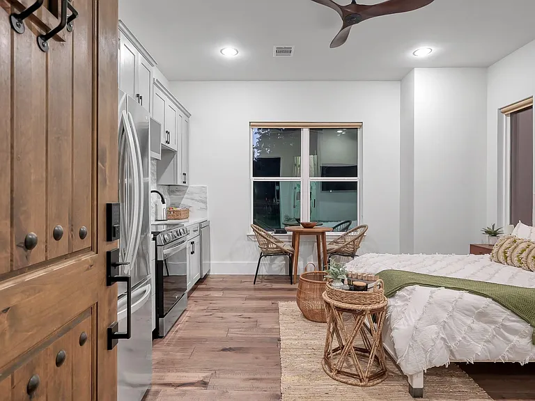 15937 Stagecoach Rd — Photo 44