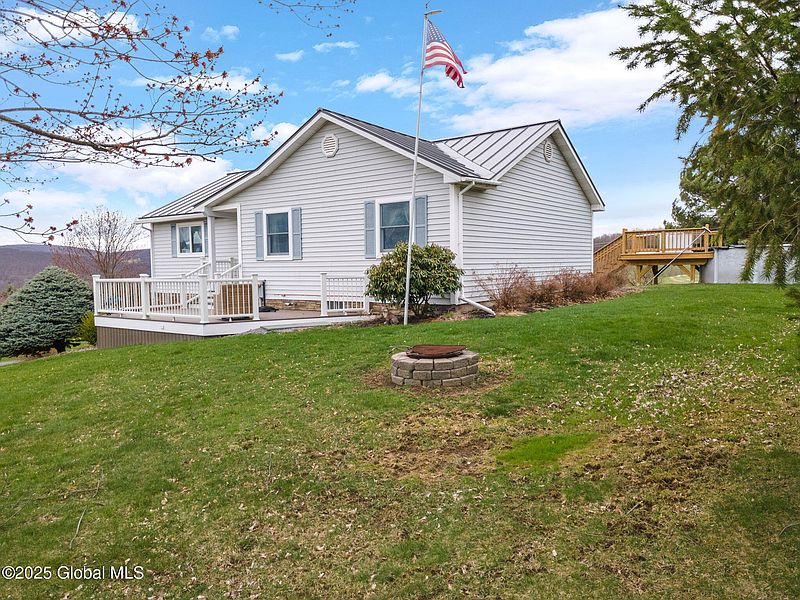 2nd image of 620 Cross Hill Road