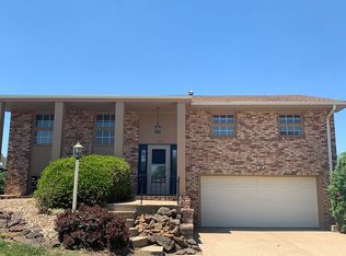 152 Aspen Rd, Salina, KS 67401