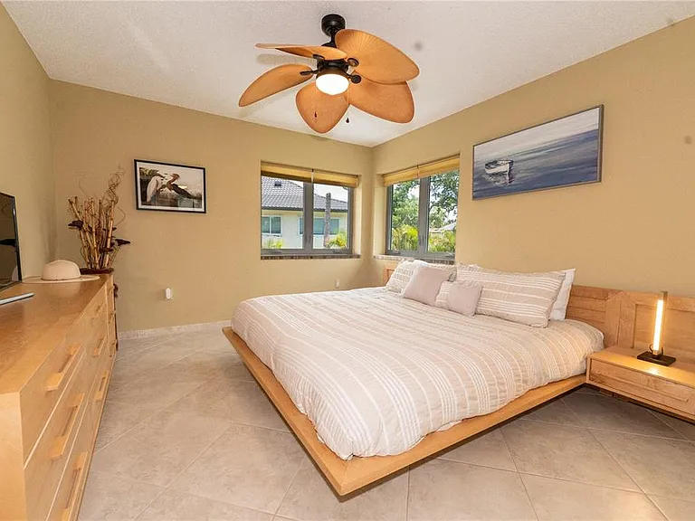 3210 Bayou Sound — Photo 18