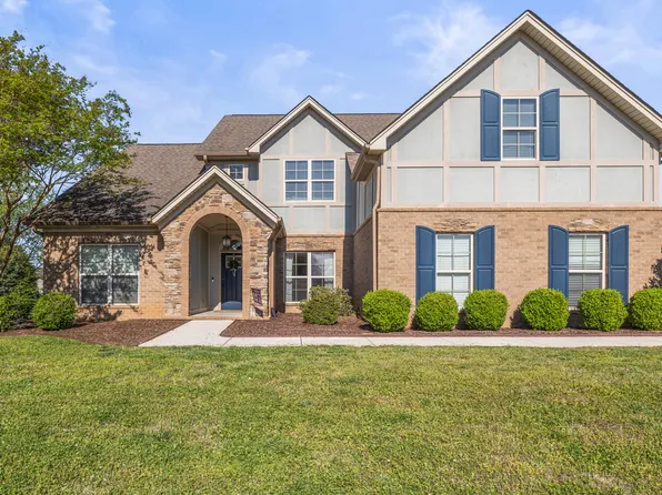 7495 Red Poppy Dr, Ooltewah, TN 37363