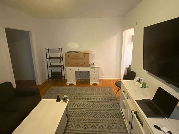 3rd image of 28-32 35th St #3D