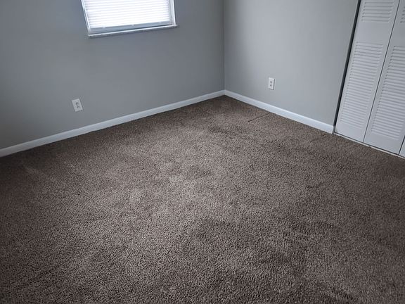 3rd image of 268 Meadow Dr APT 07