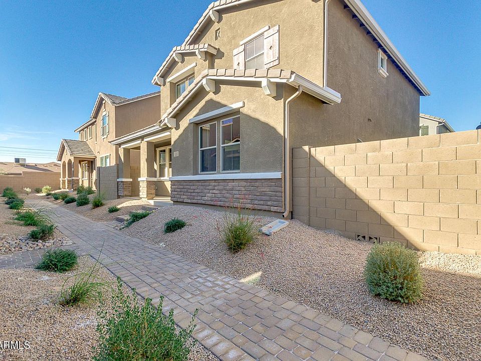1st image of 252 N 56th Pl