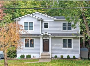 158 Maple St, Ramsey, NJ 07446