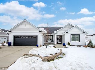 1637 Firethorn Ln, Wooster, OH 44691