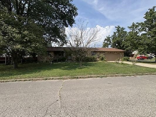 2nd image of 490 8th St NE