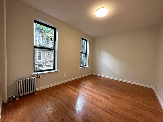 Rented by Oxford Property Group | media 7