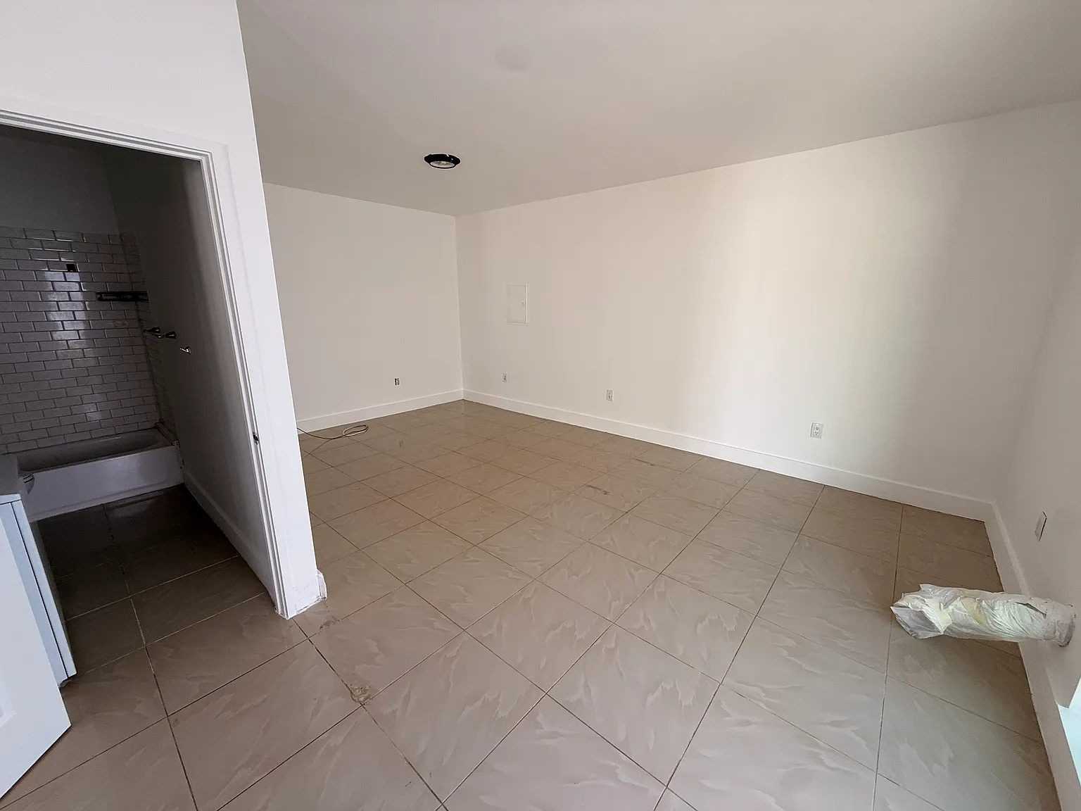 1 bed, 650 sqft, $2,900 — Photo 4