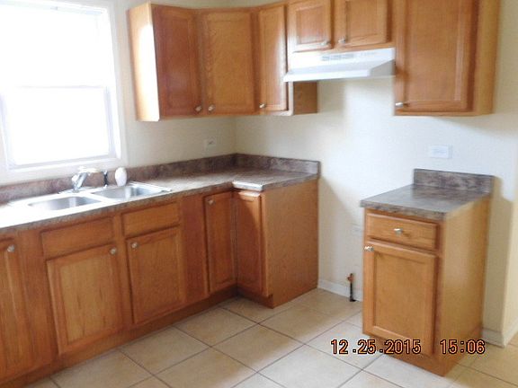 5th image of 807 S 10th Ave